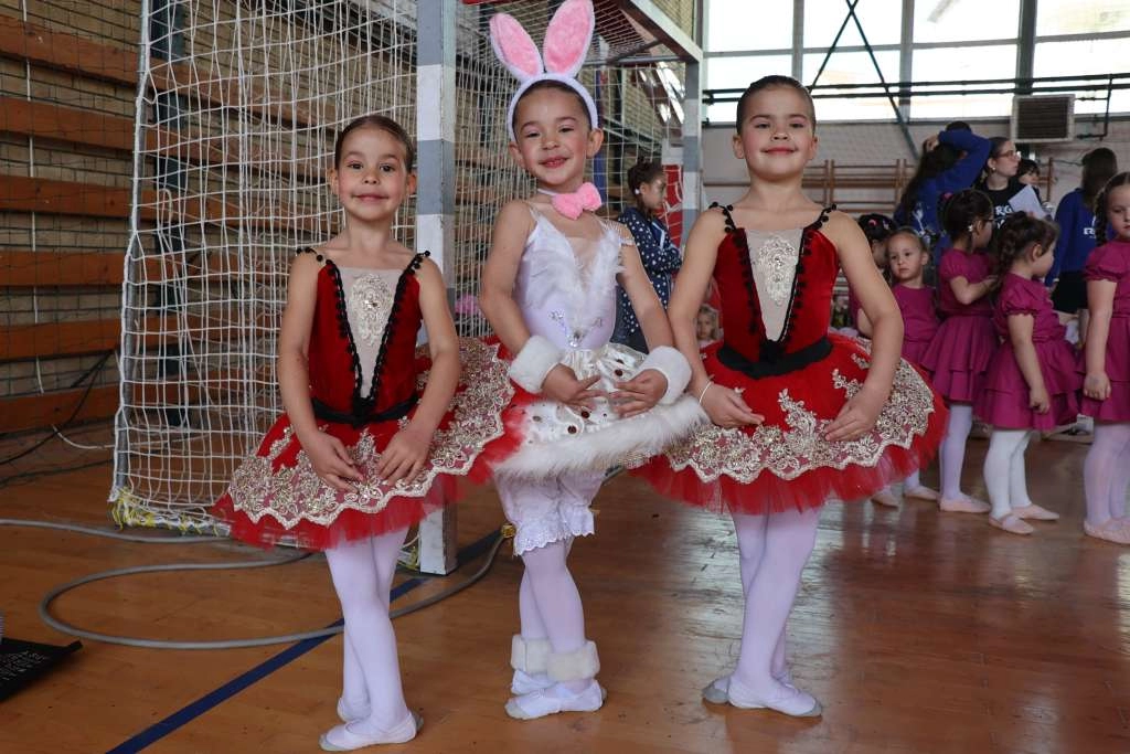 RASPLESANI MOSTAR Tisuću domaćih i stranih natjecatelja pokazalo svoje plesno umijeće u Mostaru